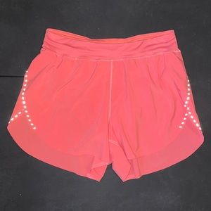 Lululemon find your pace running short size 4